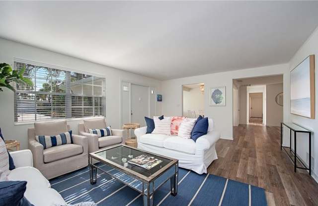 ***SEASONAL LUXURY RENTAL***POOL HOME***NAPLES TERRACE*** photos photos
