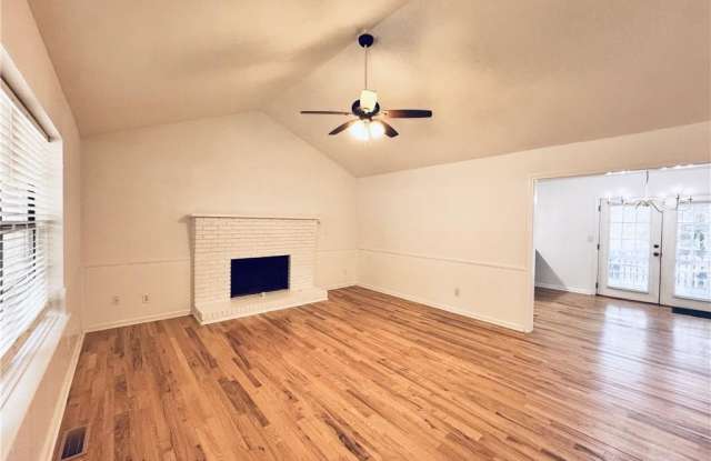 3715 Martin Farm Road Gallery 3