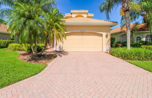 ** PRIVATE POOL HOME TWO FLOORS 4 BEDROOM/3BATH IN HUNTERS RIDGE BONITA SPRINGS AVAILABLE ** Gallery 3