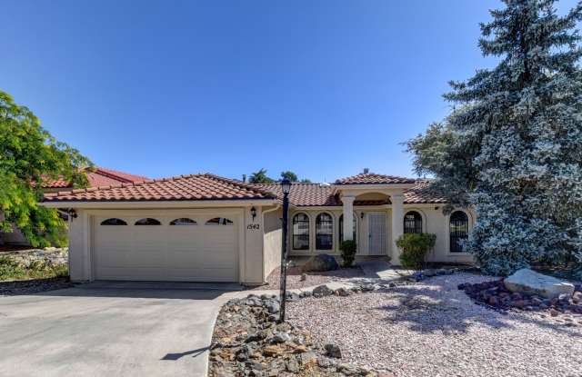 Pet Friendly 4 bedroom, 3 bath home for rent! - 1542 Mediterranean Court, Prescott, AZ 86301