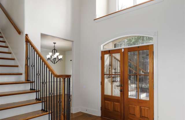 2166 LAKEVIEW TRACE Gallery 4