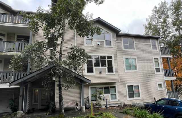 2bd/1ba Seattle Condo - 11550 Stone Avenue North, Seattle, WA 98133