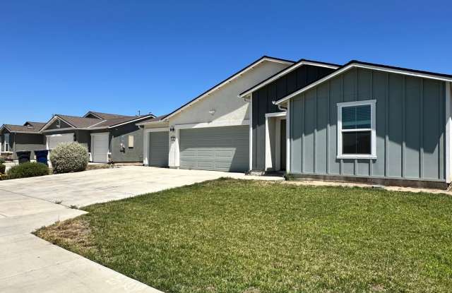 Spacious Tulare home coming soon! photos photos
