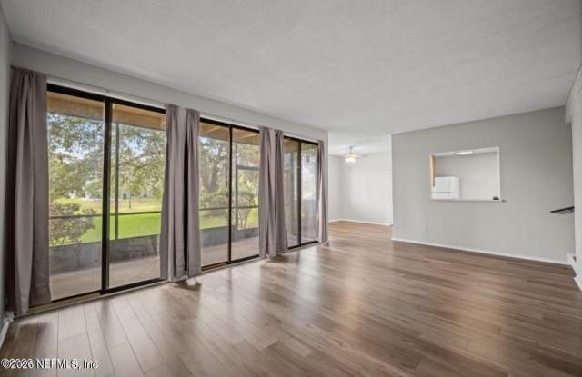 7749 LAS PALMAS Way Gallery 3