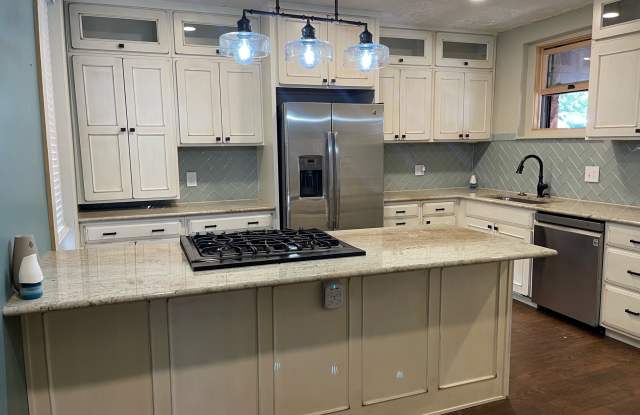 320 Manitou Avenue photos photos