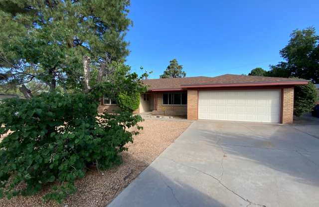 3 Bedroom Single Story Home Available Near Montgomery Blvd NE  Eubank Blvd NE! photos photos