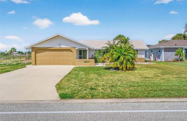 4001 TOPSAIL TRAIL photos photos