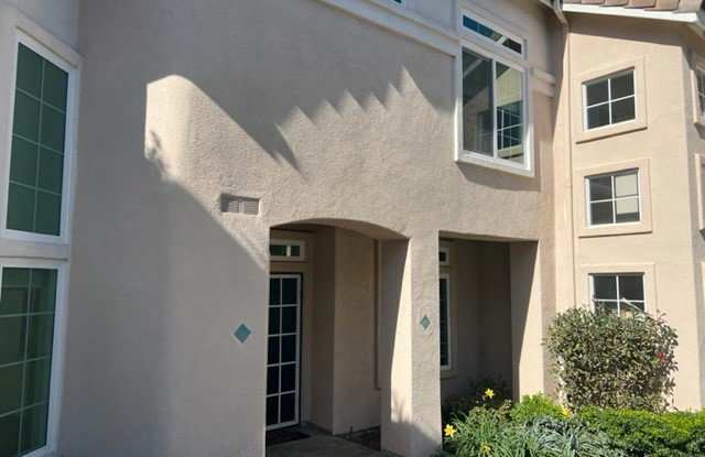 192 Shorebreaker Drive Gallery 1
