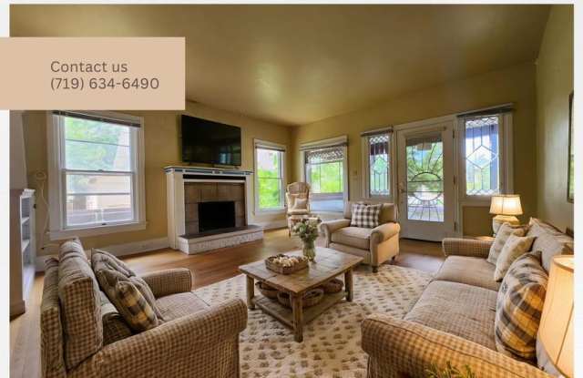 Victorian Home Downtown – Available NOW, 6 Month Leases Available! MOVE-IN SPECIAL photos photos