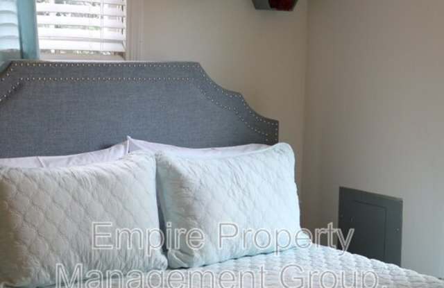 2208 Kingswood Dr photos photos