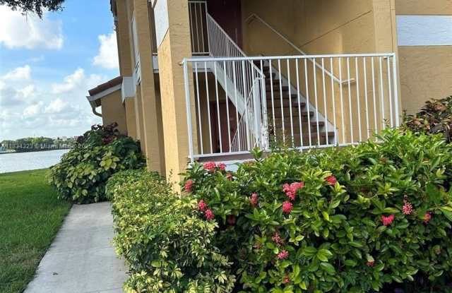 2647 NW 33rd St photos photos