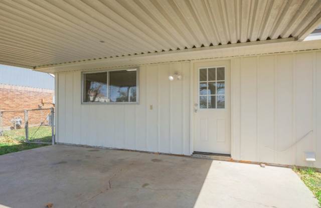 3 Bed 1 Bath Home Gallery 3