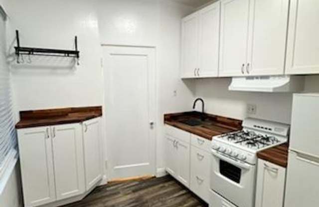 S. Coast Highway 101 - 582 photos photos S. Coast Highway 101 - 582 photos photos