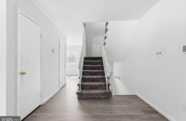 9178 LAURELWOOD Court Gallery 3