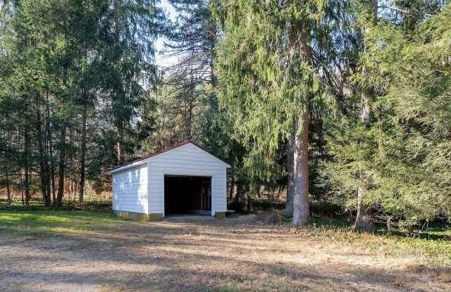33 White Hollow Road Gallery 3