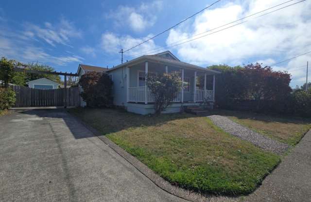 Charming 3BD/2BA Eureka home near Henderson Center Gallery 4