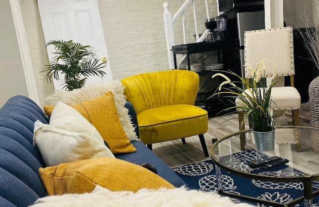 204 ASCOT Place NE Gallery 1