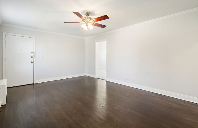 Mary Ann Apts Gallery 4