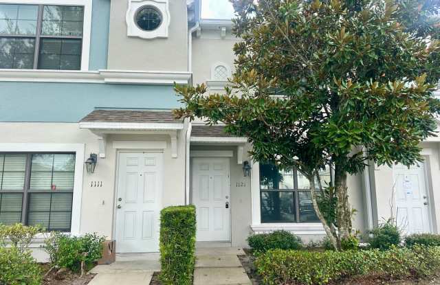 Gated and beautifully updated 2 bedroom 2.5 townhouse in Sanford Gallery 3