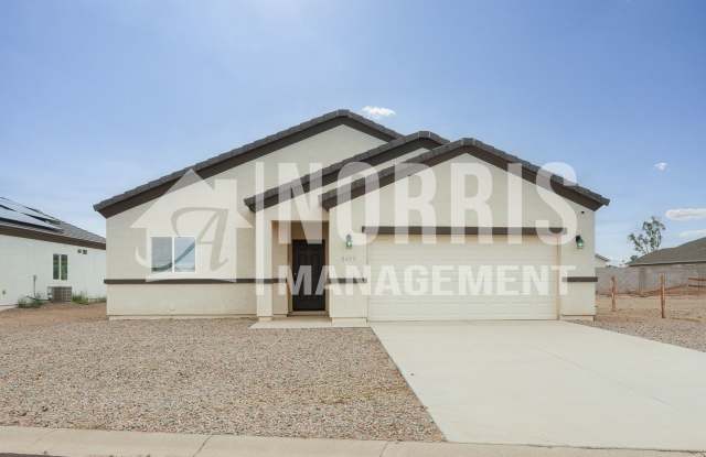 Beautiful Updated Home in Arizona City Gallery 1