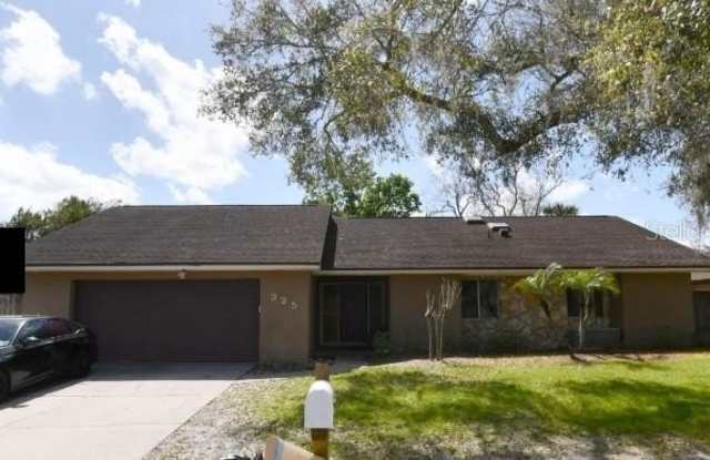 325 REDWING WAY - 325 Redwing Way, Seminole County, FL 32707