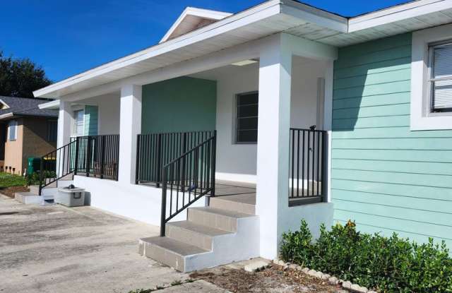 CUTE AS A BUTTON DUPLEX FOR ANNUAL RENT! PUNTA GORDA photos photos