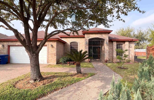 8718 Gentlewind Crt - 8718 Gentlewind Court, Laredo, TX 78045