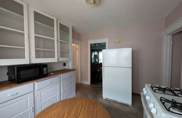 222 Lisbon Avenue photos photos