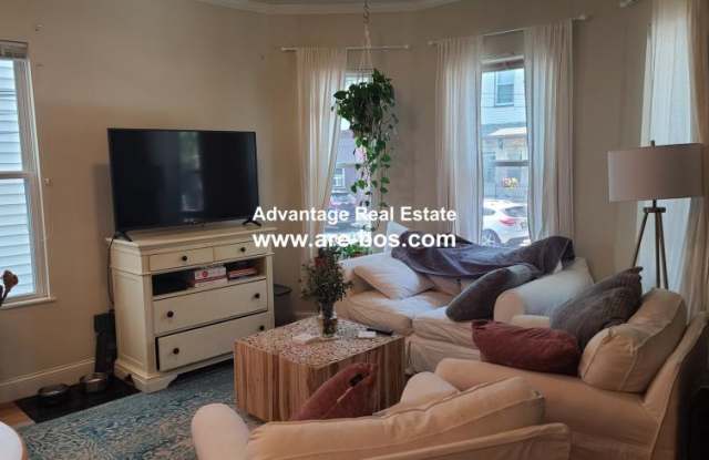 121 Webster Ave. photos photos
