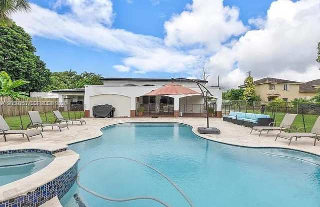 28835 SW 162nd Avenue 28835, Homestead, FL 33033 - 2202 photos photos