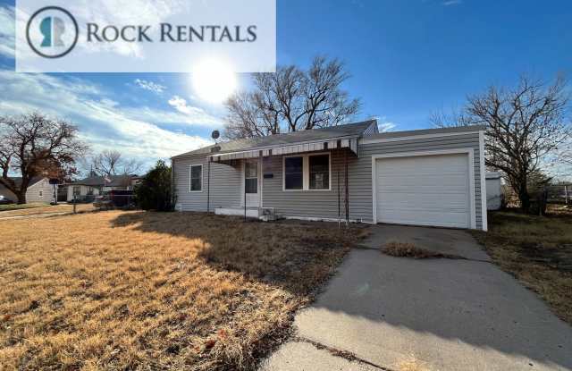 2 Bed 1 Bath House with Garage photos photos