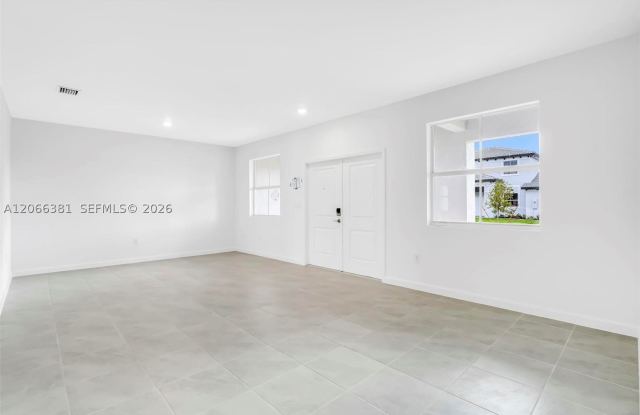 27308 SW 159th Ct Gallery 4
