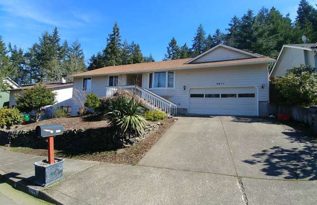 3-Bed 2.5 Bath home in South Hills! photos photos