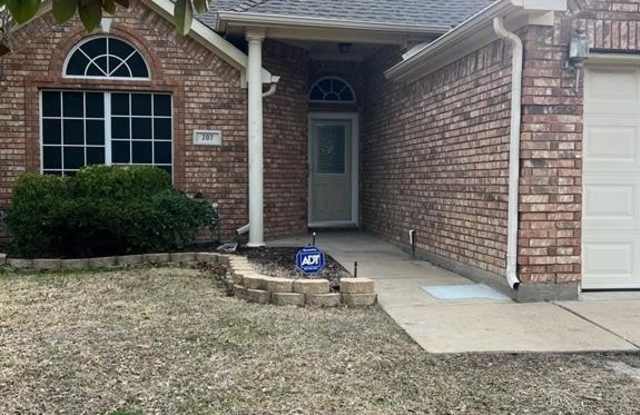 207 Glenwood Drive Gallery 2