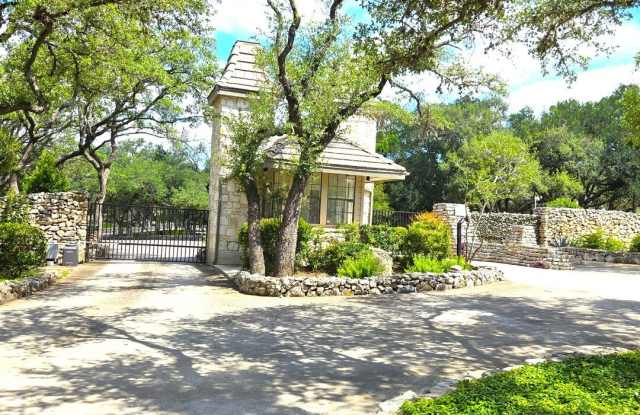 17226 Beacon Woods Gallery 2