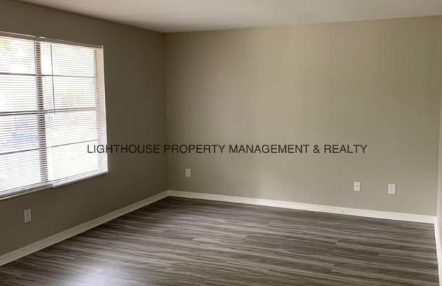 458 Crabapple Court Gallery 2