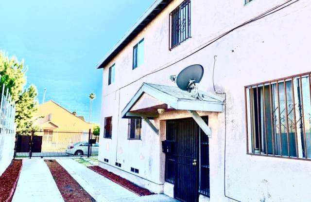 333 West 61st Street - 333 West 61st Street, Los Angeles, CA 90003