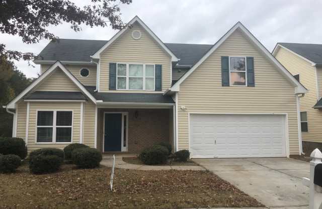 4Bed/2.5 Bath Snellville House for Lease - 3038 Meadow Point Drive, Gwinnett County, GA 30039