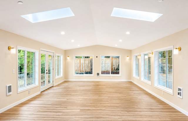 Beautifully Remodeled Home in Prime Kirkland Location | Designer Finishes | Spacious Layout | Top-Rated Schools photos photos