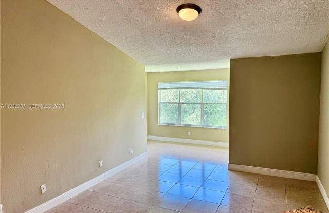 595 Vista Isles Dr photos photos