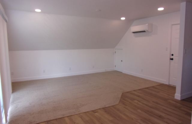 5280 E Diamond Drive Gallery 3