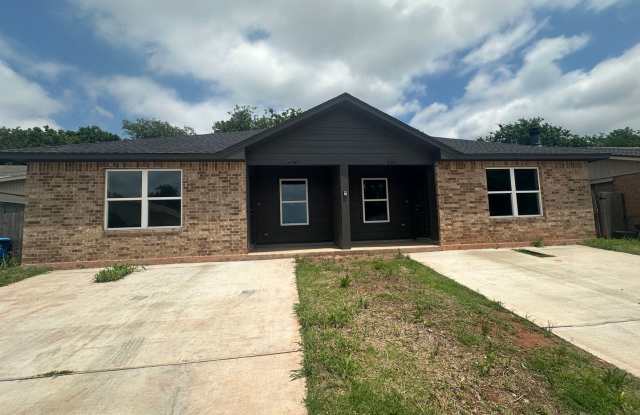 3Bedroom 2 Bath Duplex In Carl Albert Scools photos photos