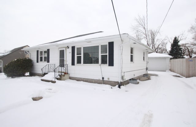 167 Outlook Drive Southwest - 167 Outlook Drive Southwest, Cedar Rapids, IA 52404