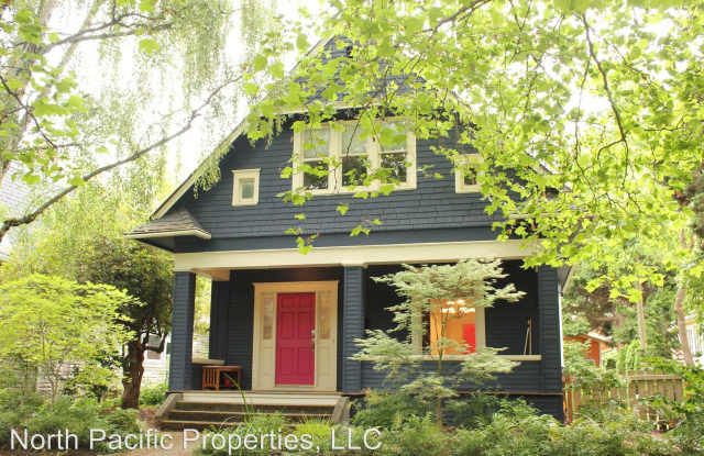 516 16th Ave E - 516 16th Avenue East, Seattle, WA 98112