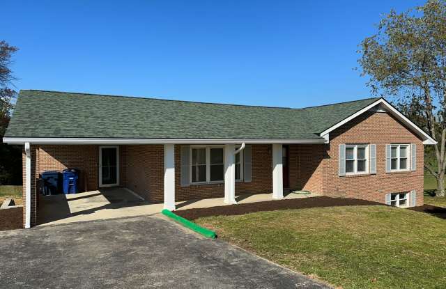 Large home in convent Blacksburg location photos photos