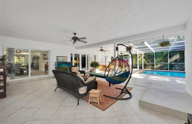 6970 SW 124th St photos photos