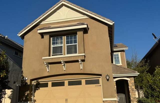 Beautiful  Spacious 4 bedroom home in heart of Lake Forest- Whisler Ridge - 14 Poplar Court, Lake Forest, CA 92630