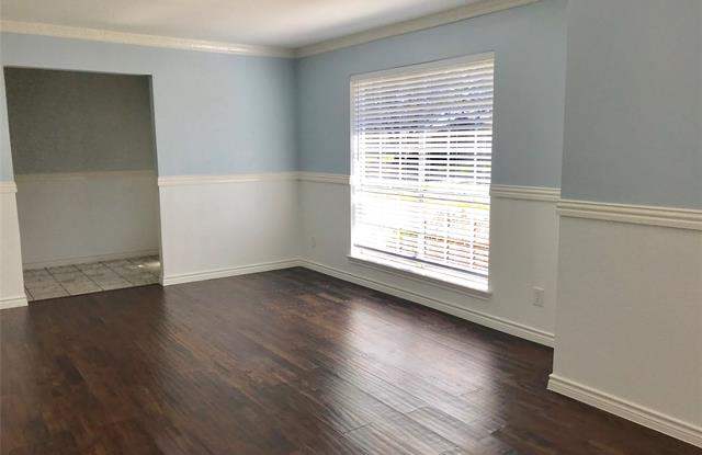 907 Serenade Lane Gallery 2