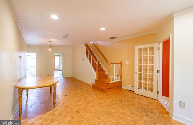 512 CARPENTER STREET - 512 Carpenter Street, Philadelphia, PA 19147