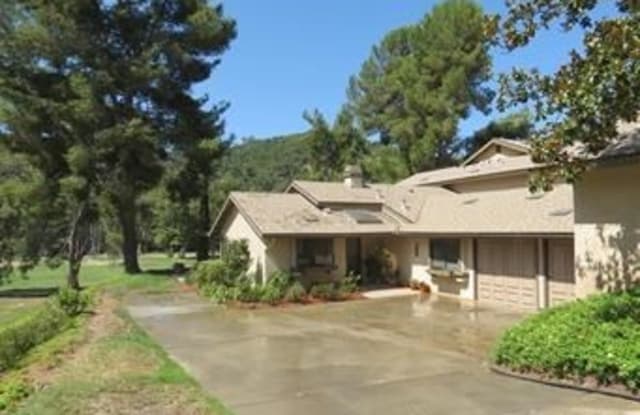 4129 Oak Island Lane - 4129 Oak Island Court, San Diego County, CA 92028